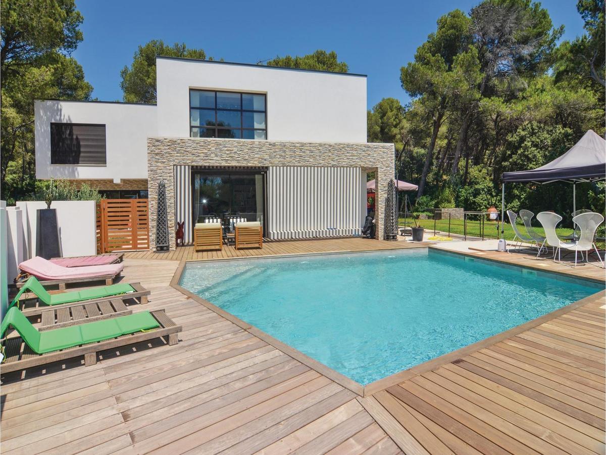 Studio Apartment In Salon-De-Provence Exterior photo